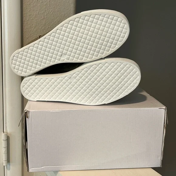 Athlefit Women's Wedge Sneakers Hidden Heel Platform Wedge Booties Size 8.5 Taup - Picture 8 of 9